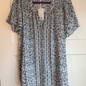 Rose & Olive Women's Blue and White Top